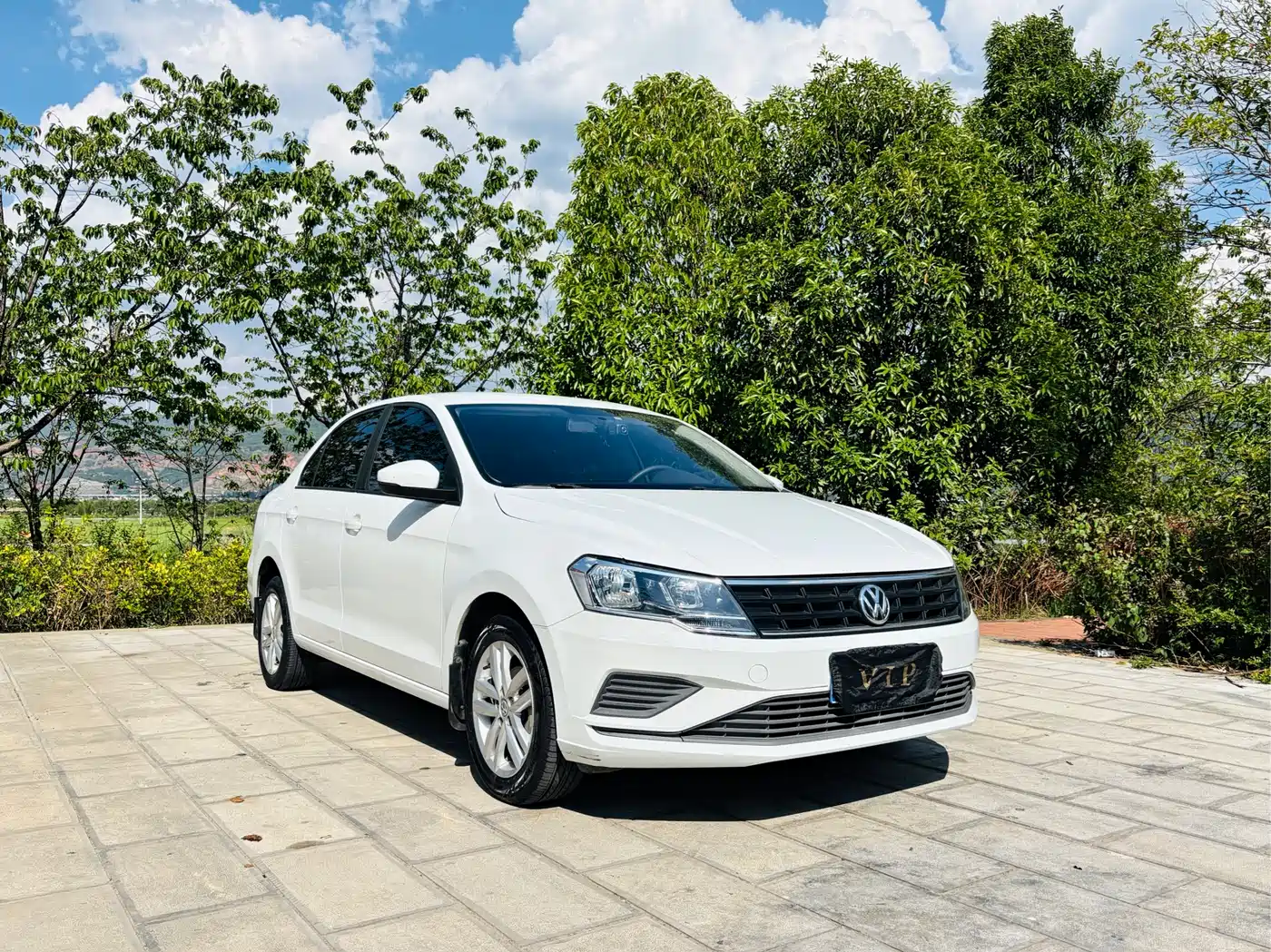 Volkswagen Jetta 2019 Dream Edition 1.4L Manual Fashion фото 3
