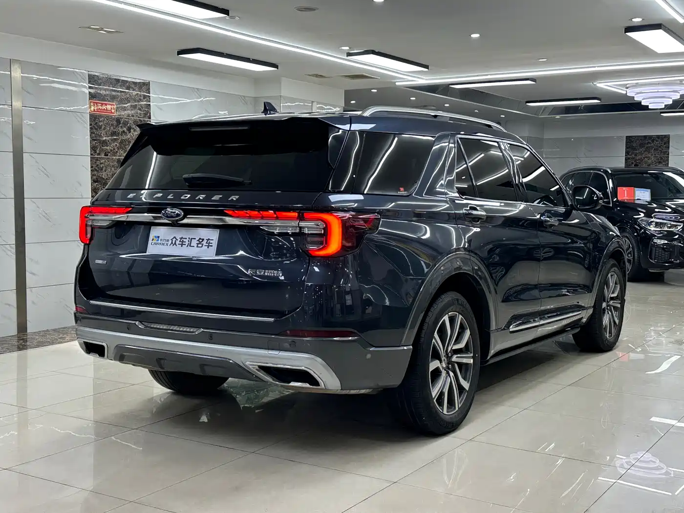 FORD EXPLORER