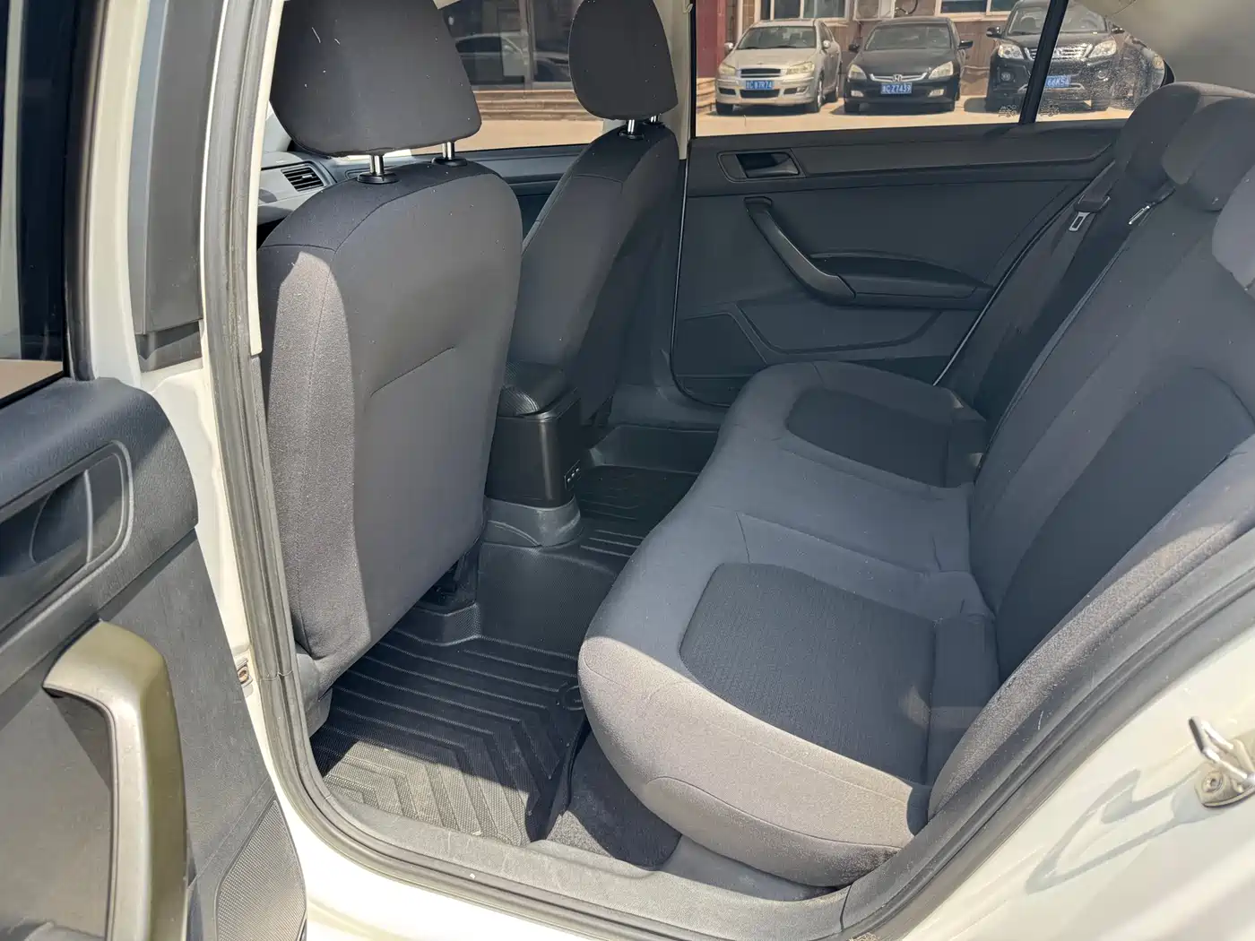 Volkswagen Santana 2015 1.4L Manual Trend Edition фото 6