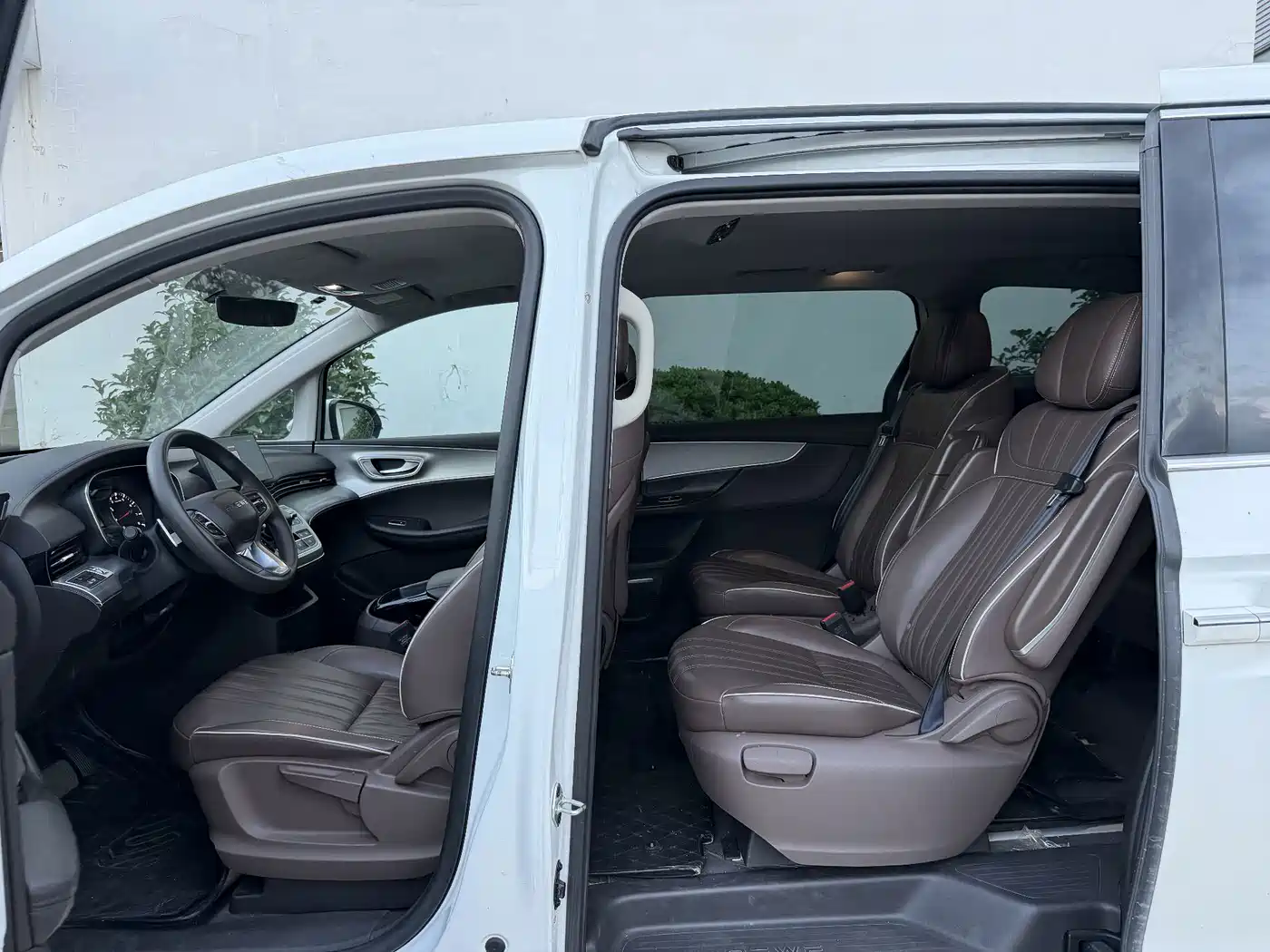 Roewe iMAX8 2024 2023 400TGI Comfort Edition