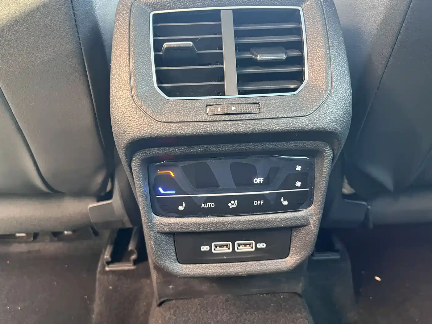 Volkswagen Tayron 2023 280TSI 2WD Luxury Plus Advanced Edition фото 13
