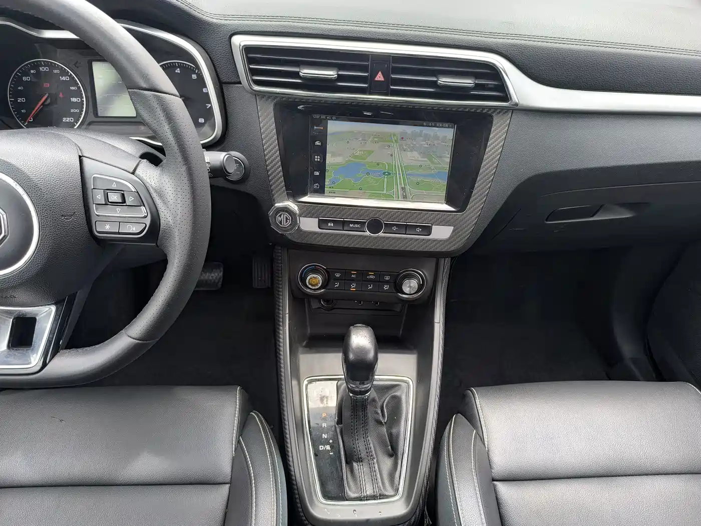 MG ZS 2017 2017 1.5L Auto Premium Internet Edition