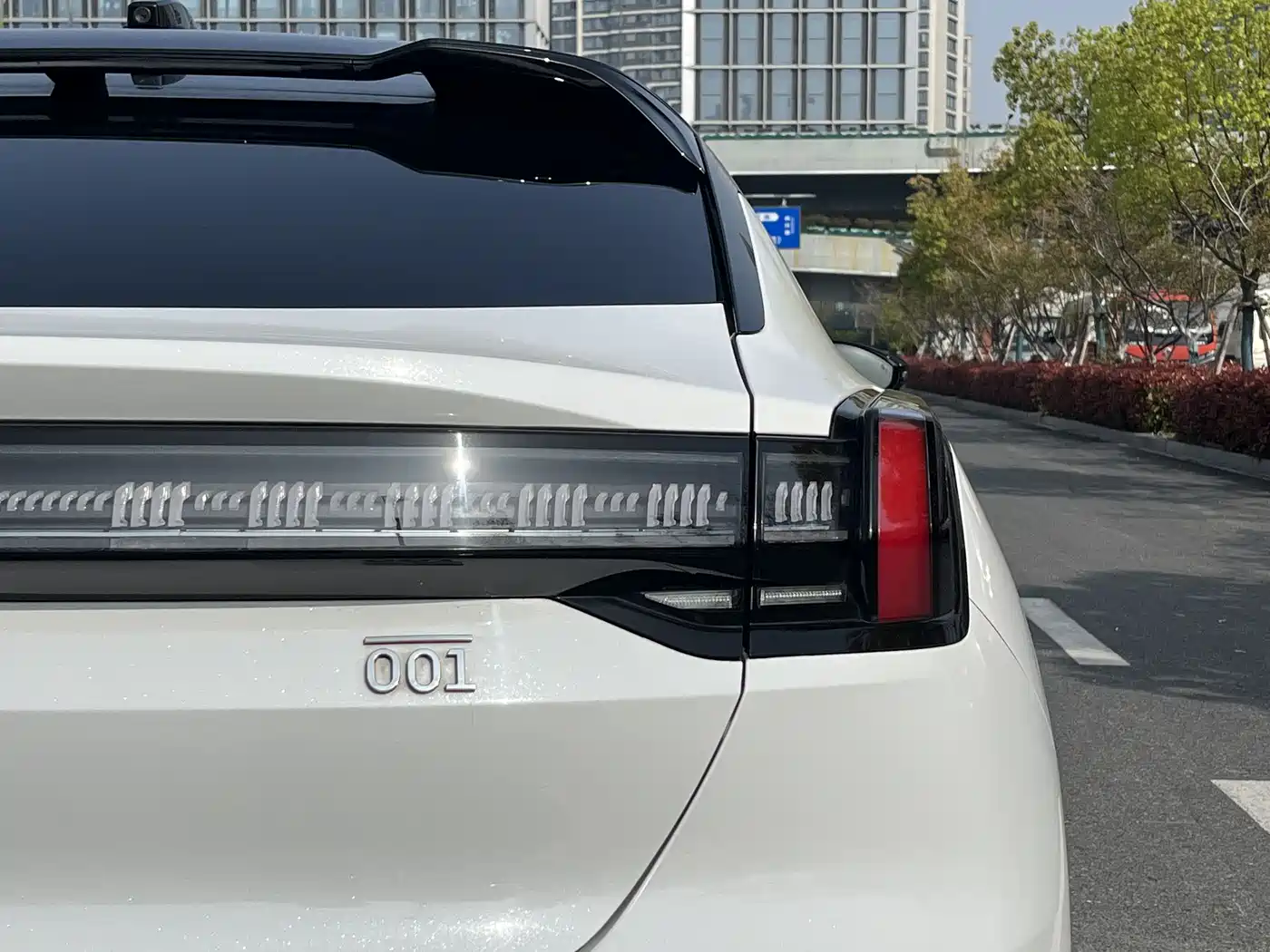 ZEEKR EXTREME KRYPTON 001