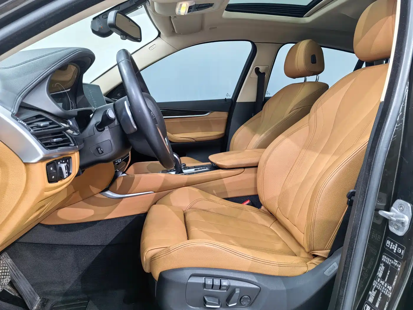 BMW X6 2015 xDrive35i Luxury Model фото 6