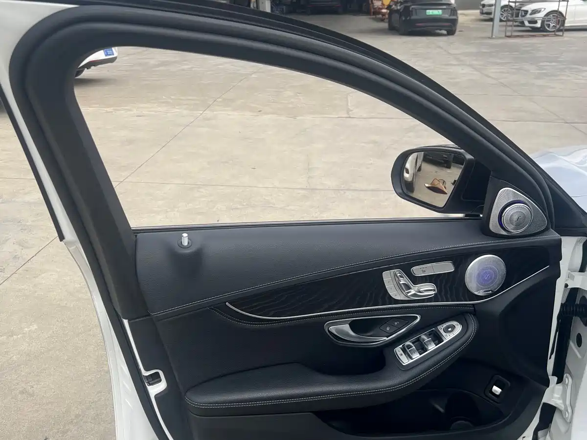 Mercedes-Benz C-Class 2020 C 260 L Sport фото 5