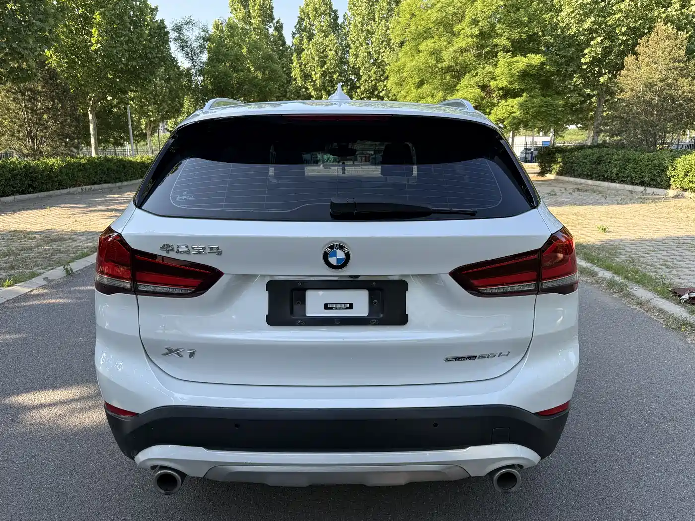BMW X1 2022 sDrive20Li Fashion фото 4