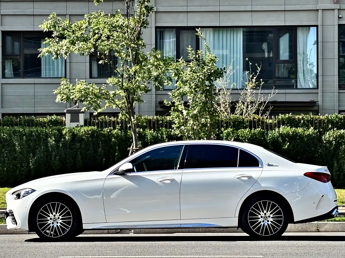 Mercedes-Benz C-Class 2023 Facelift C 260 L Sport Edition фото 4