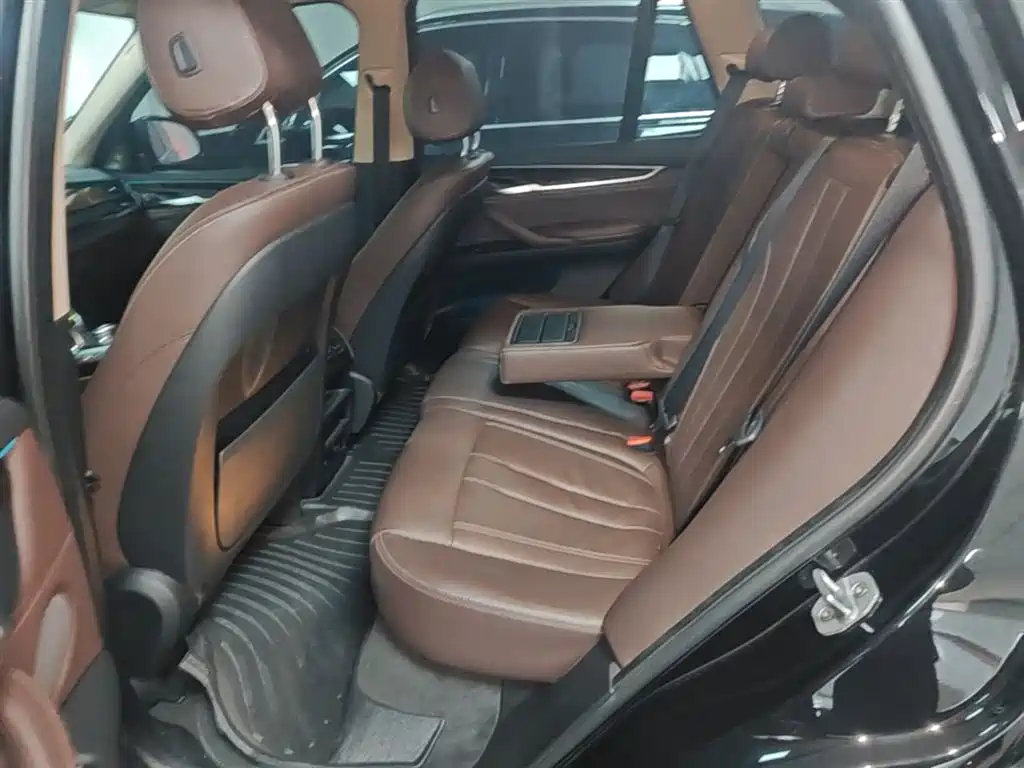 BMW X5 (Import) 2018 xDrive28i фото 17