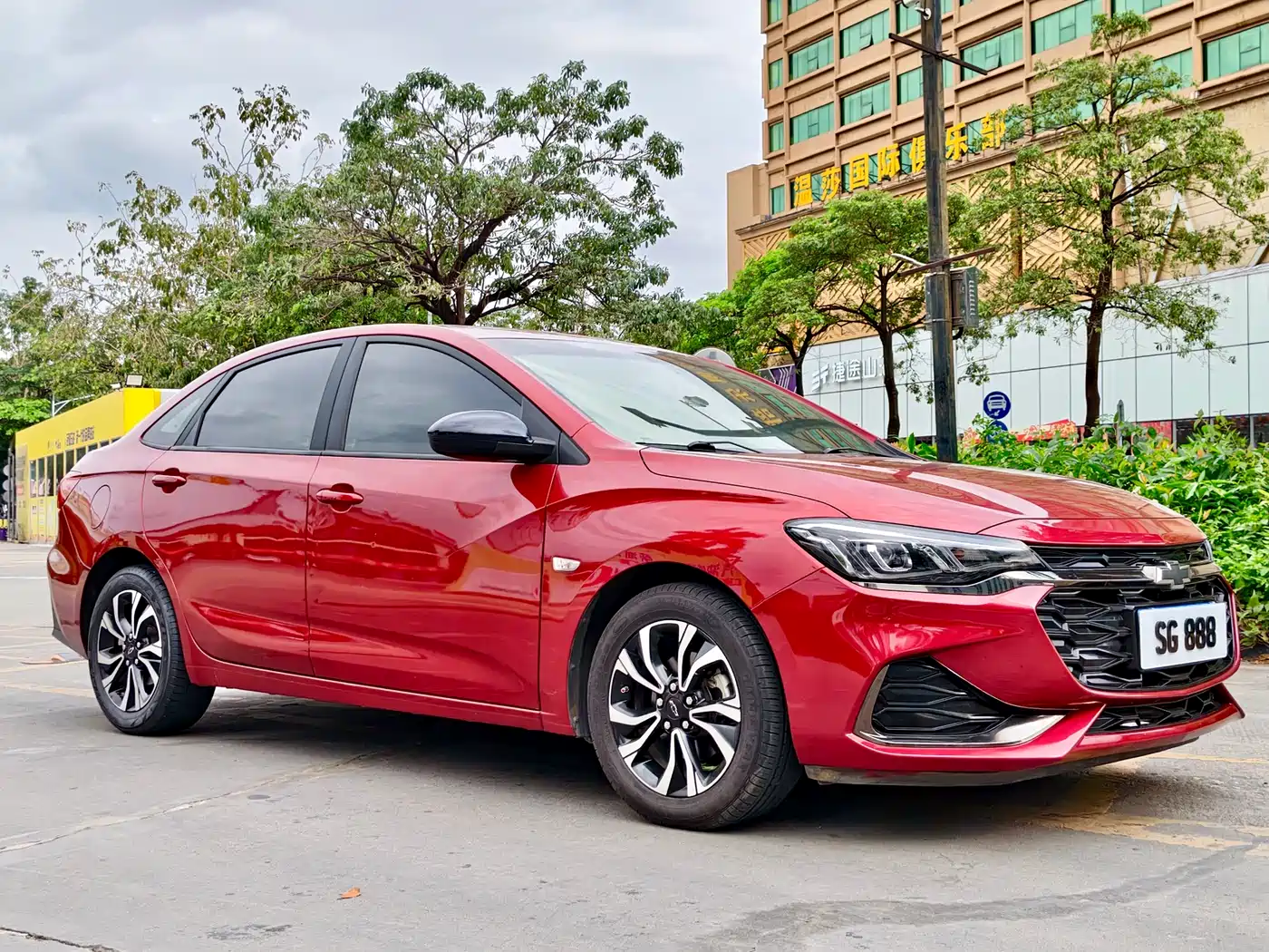 Chevrolet Monza 2019 RS 330T Auto Smooth Edition China VI фото 3