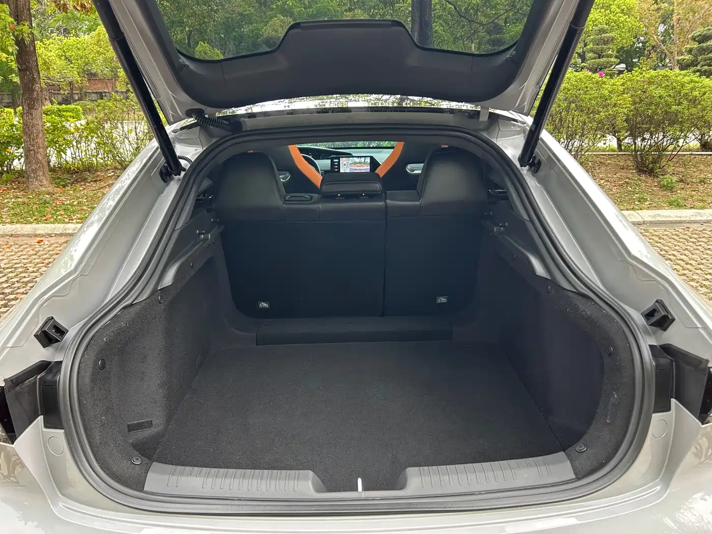 Changan UNI-V 2025 2024 1.5T Deluxe Sport