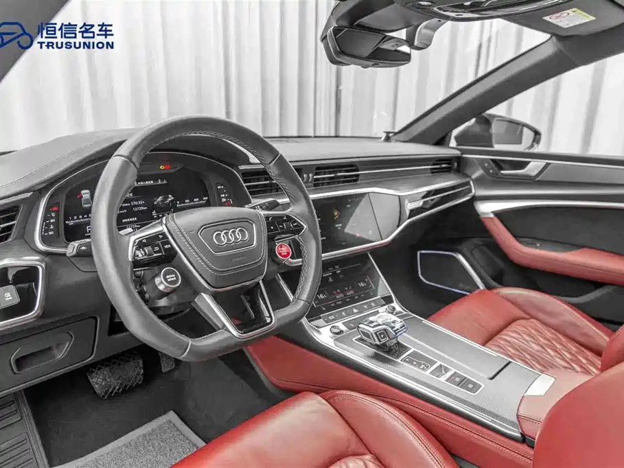 Audi A7L 2024 45 TFSI quattro S-line Black Warrior Edition фото 12