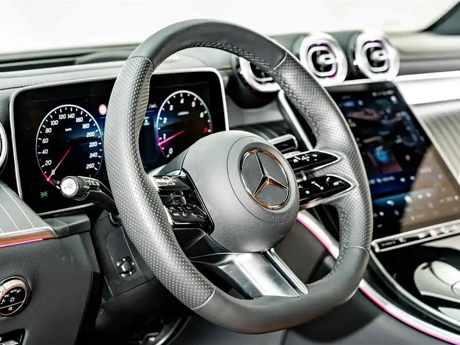 Mercedes-Benz GLC 2025 GLC 300 L 4MATIC Luxury 5-seater фото 11