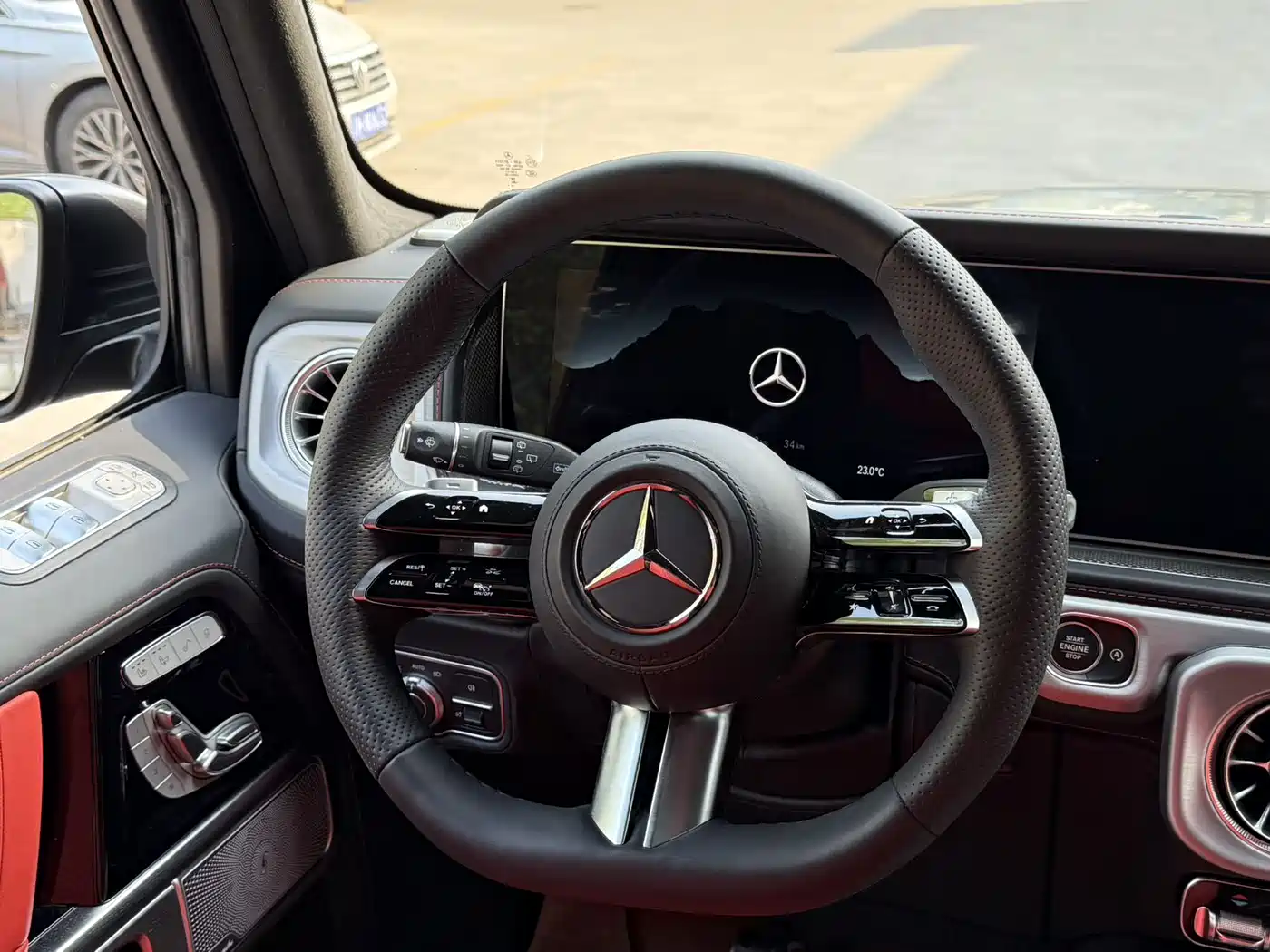 Mercedes-Benz G-Class 2026 Model G 500 фото 10