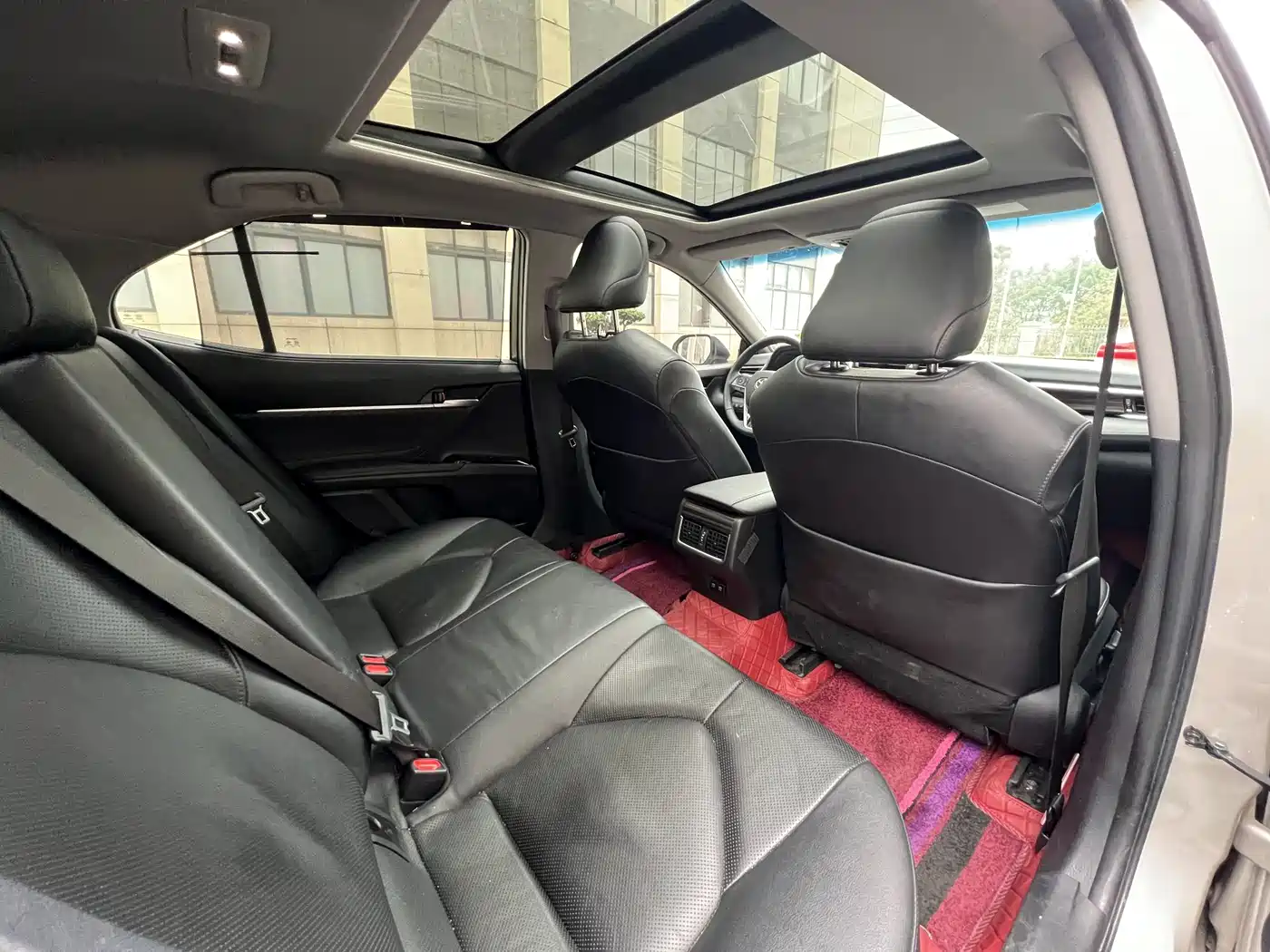 Toyota Camry 2018 2.5Q Flagship Edition фото 10