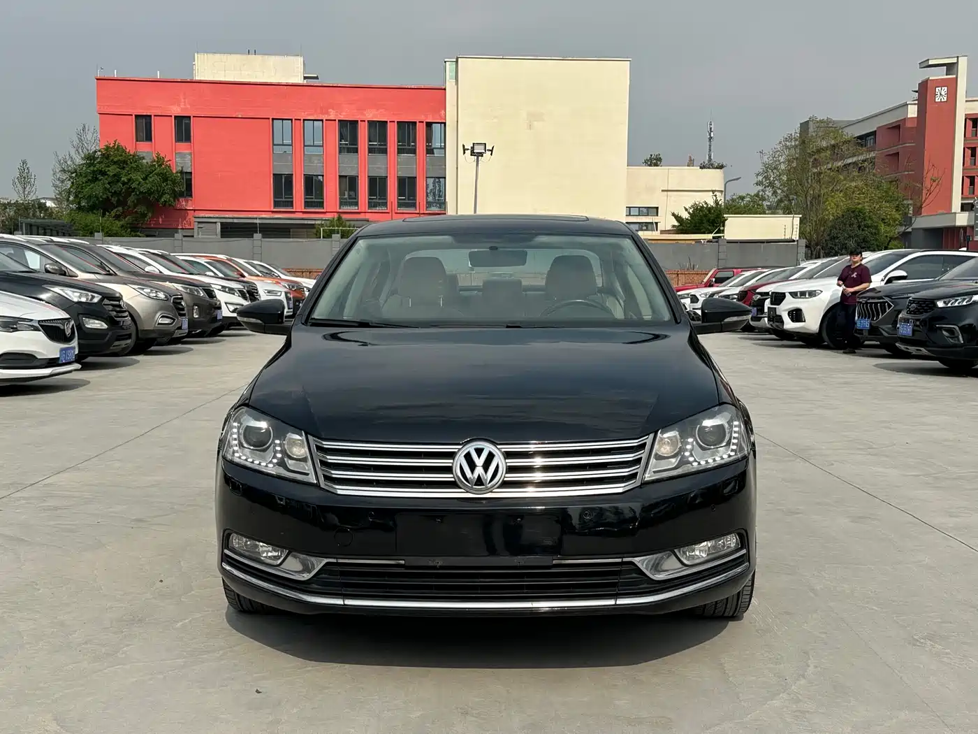 Volkswagen Magotan 2012 Facelift 1.8TSI Leading фото 2