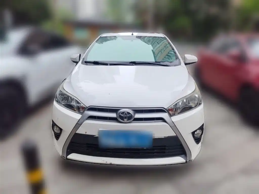 Toyota YARiS L Zhi Xuan 2015 1.5G Auto Sunroof Special Edition фото 24