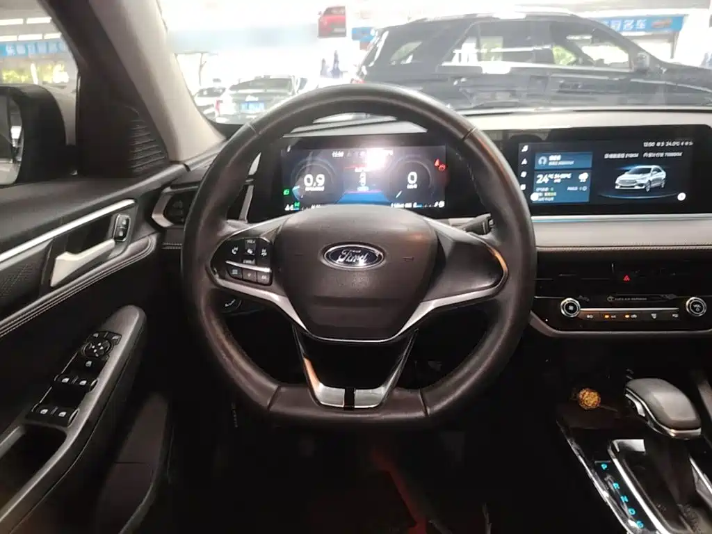 Ford Escort 2022 2021 1.5L Automatic Diamond Edition