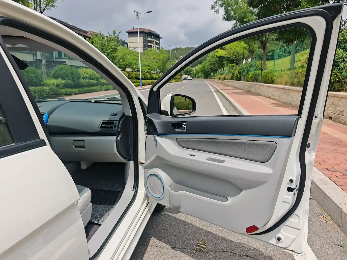 BAIC New Energy EV 2015 2015 EV160 Elegant Edition