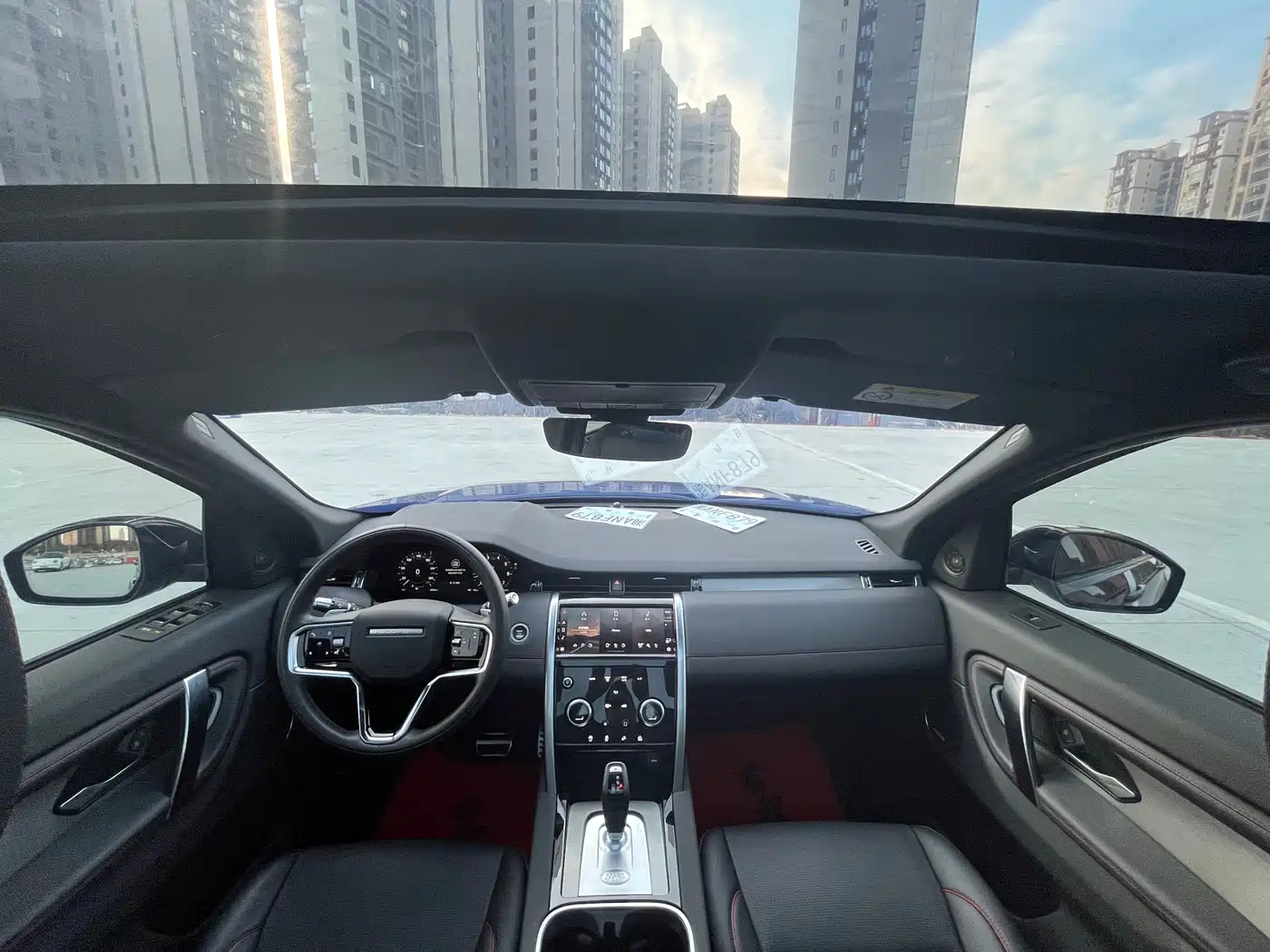 Land Rover Discovery Sport 2022 249PS Metropolis Edition 5-Seater фото 15