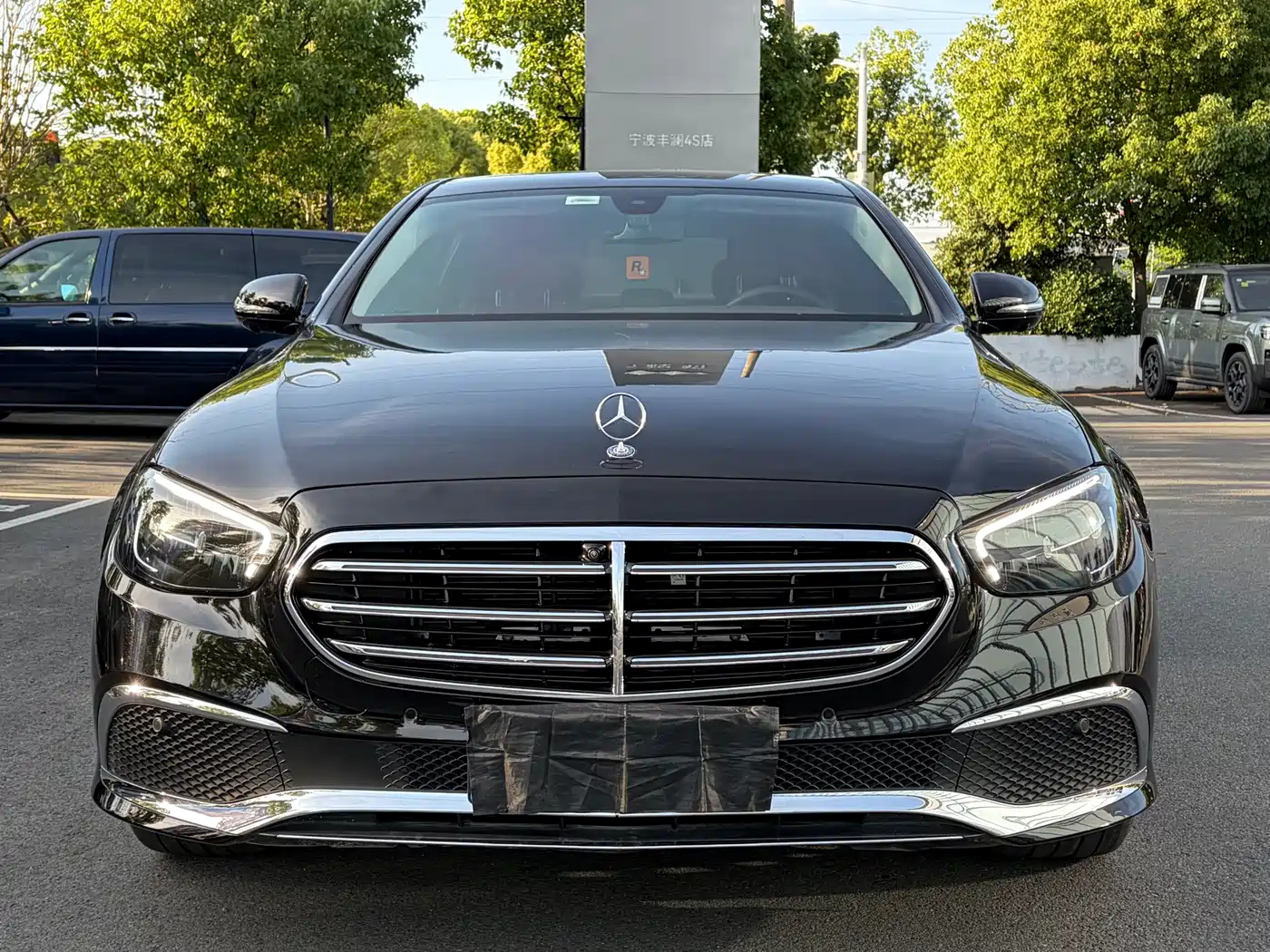 Mercedes-Benz E-Class 2023 E 300 L Luxury фото 2