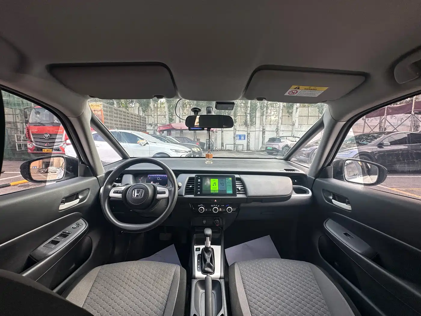 Фото 16 - Honda Fit