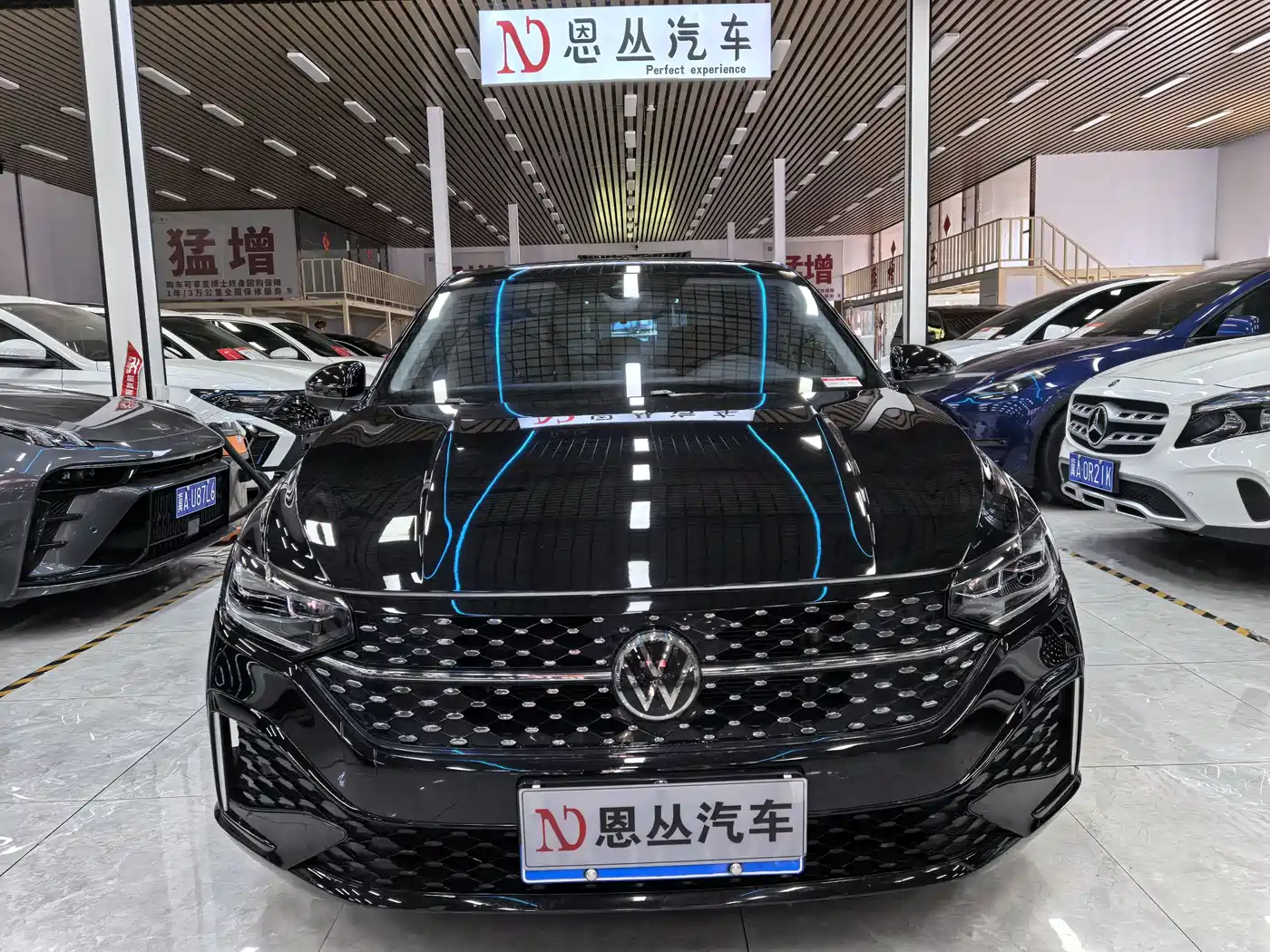 Volkswagen Lavida 2024 Model 300TSI DSG Starlight Leading Edition фото 2