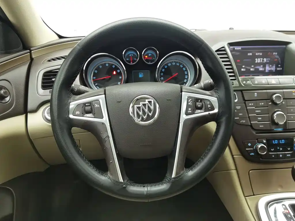 صورة 11 - Buick Regal