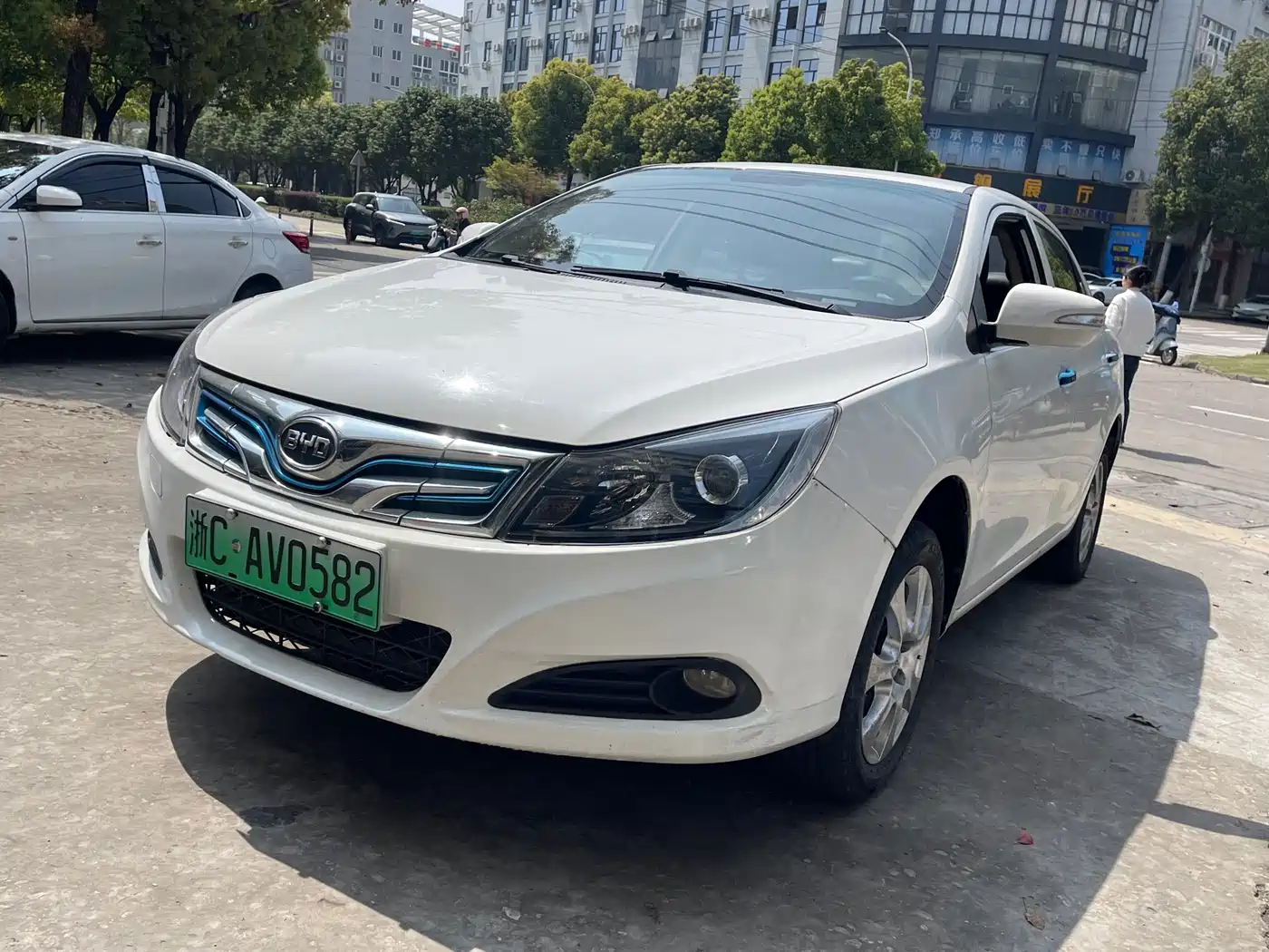 BYD E5
