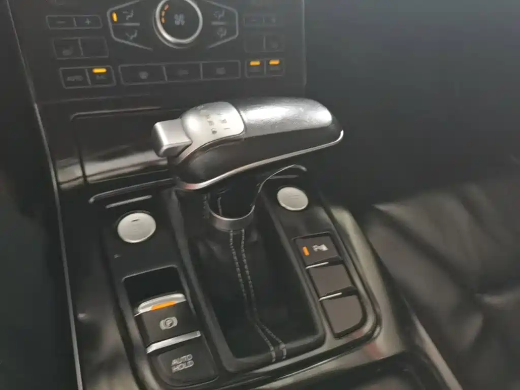 Hongqi H5 2018 2018 30TD Smart Connect Rhythmic Edition