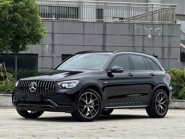 Mercedes-Benz GLC AMG 2022 AMG GLC 43 4MATIC — фото 1