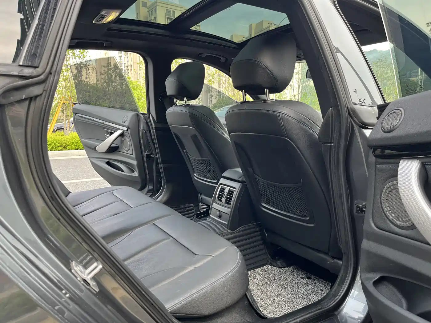 BMW 3 Series GT 2019 320i M Sport Black Night Edition фото 9