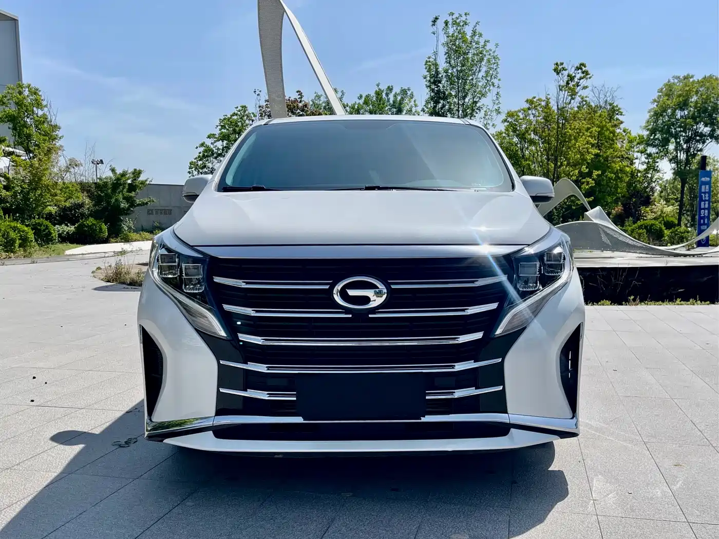 GAC Trumpchi Trumpchi M8 2024 Leadershow Series 390T Premium Edition фото 2