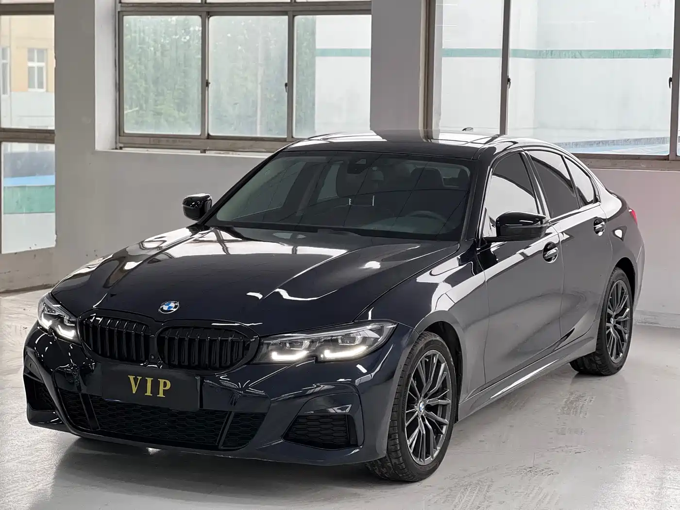 BMW 3 Series 2022 325i M Sport Shadow Edition