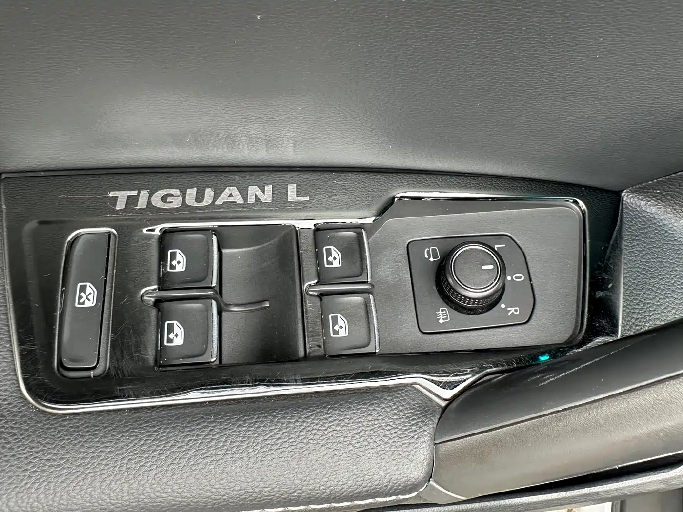 Volkswagen Tiguan L 2017 330TSI Automatic 2WD Luxury Edition фото 14