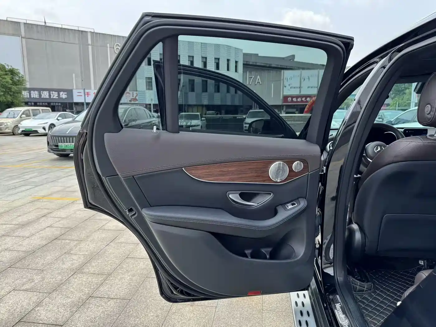 Mercedes-Benz GLC 2021 GLC 300 L 4MATIC Sporty фото 15