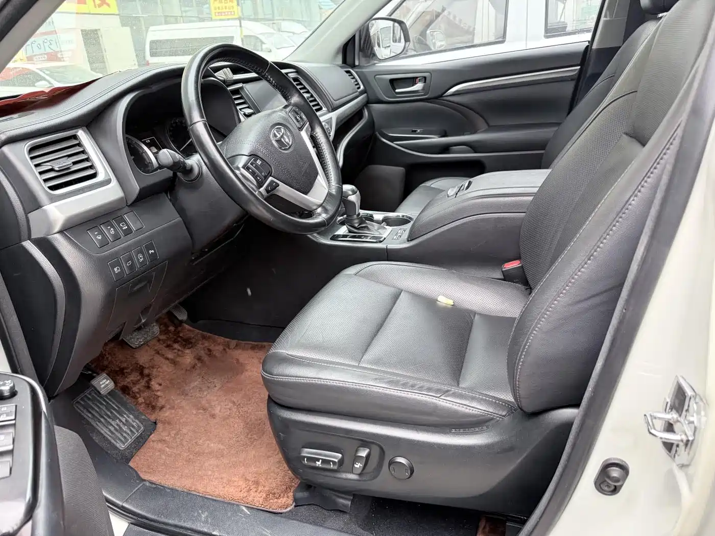 Toyota Highlander 2018 2.0T 4WD Ultimate 7-seater China VI фото 9