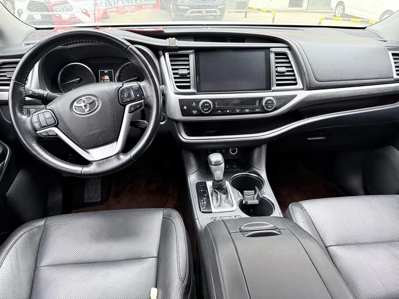 Toyota Highlander 2018 2.0T 4WD Ultimate 7-seater China VI фото 11
