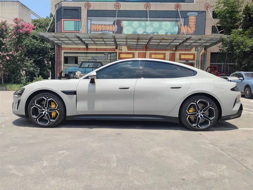 XIAOMI CAR XIAOMI SU7