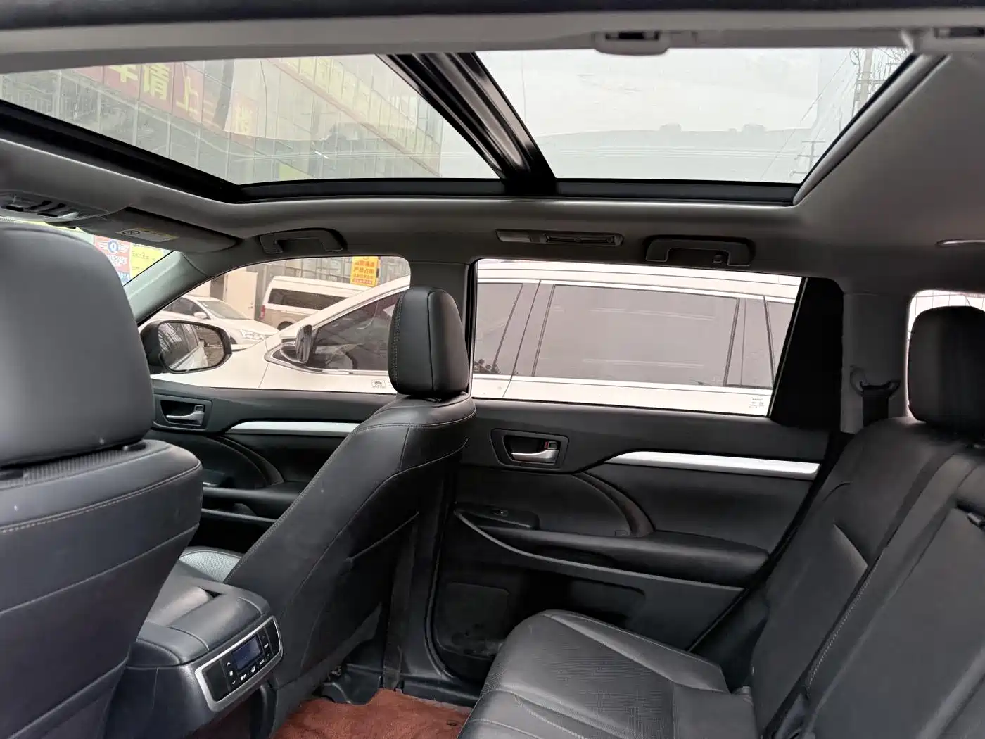 Toyota Highlander 2015 2.0T AWD Luxury Edition 7-seater фото 11