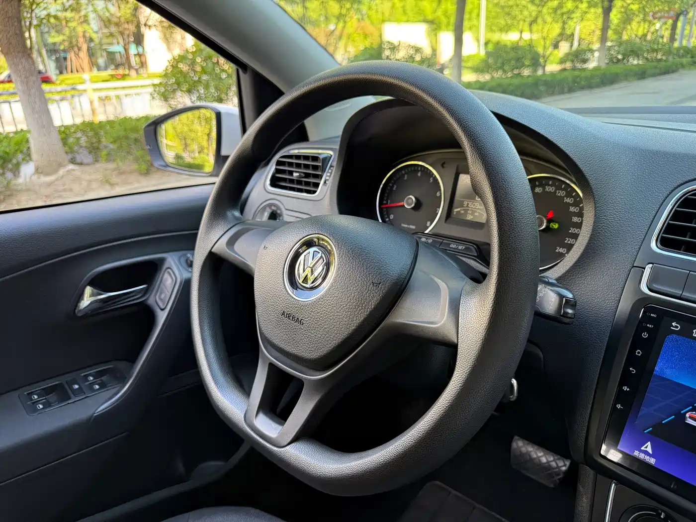 Volkswagen Polo 2014 2014 1.6L Automatic Comfort Edition