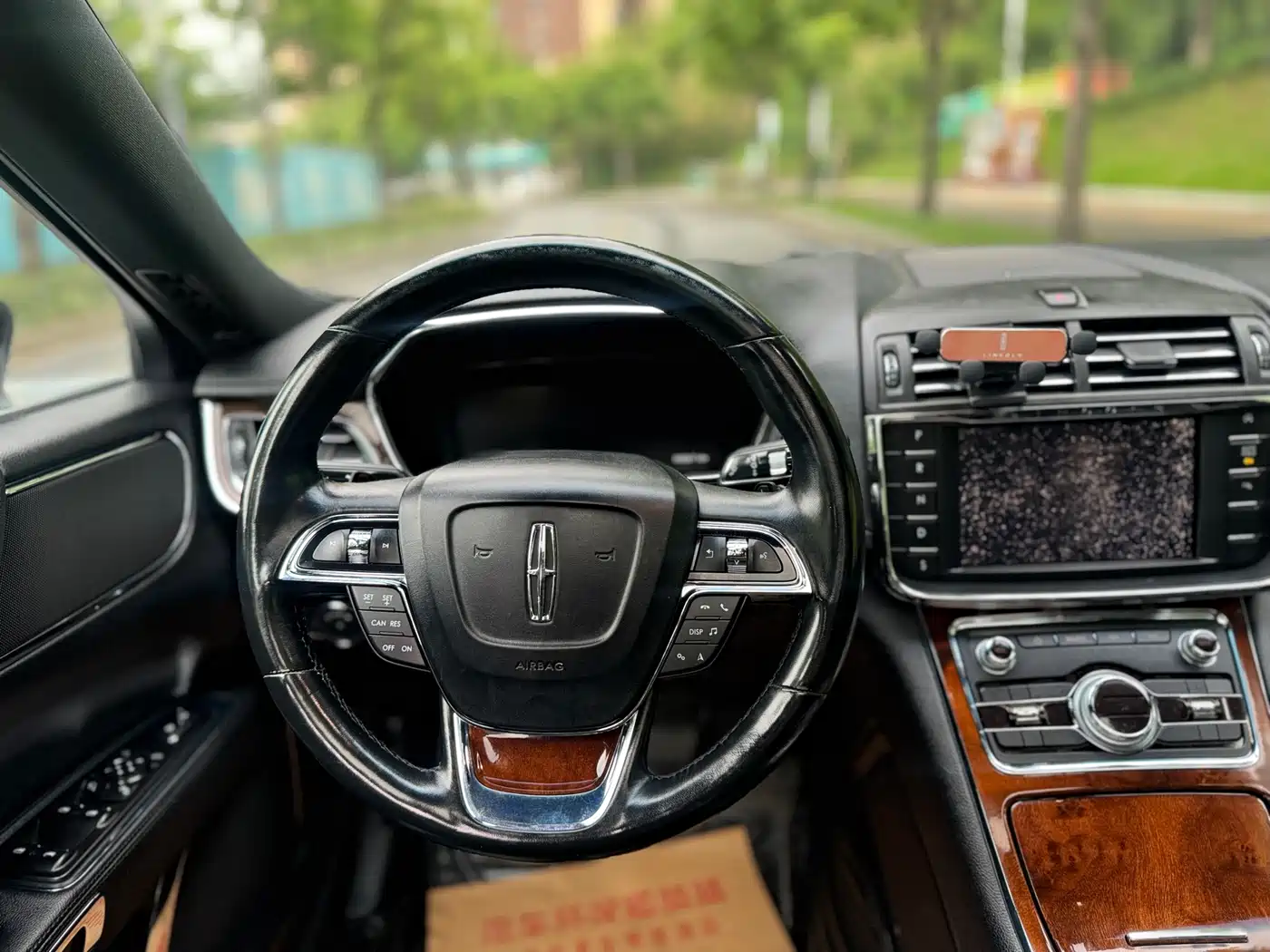 Lincoln Continental 2019 2.0T 2WD Zunya Edition China V фото 13
