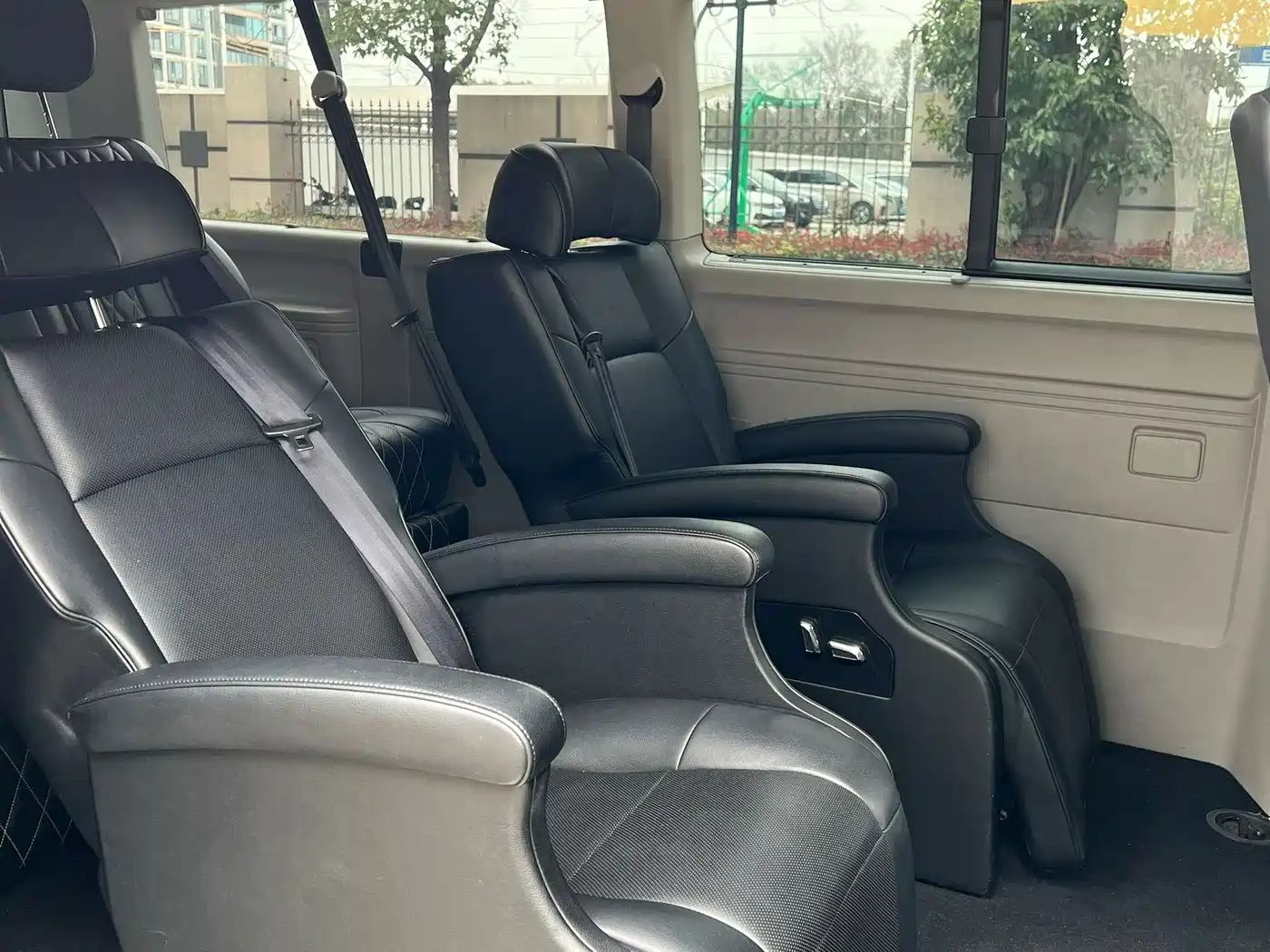Volkswagen Caravelle 2018 2.0TSI 4WD Comfort Edition 7-Seater фото 6