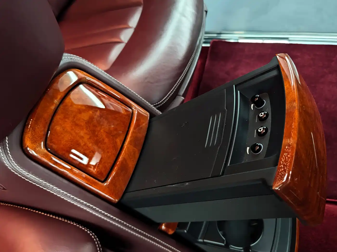 Фото 24 - Rolls-Royce Phantom