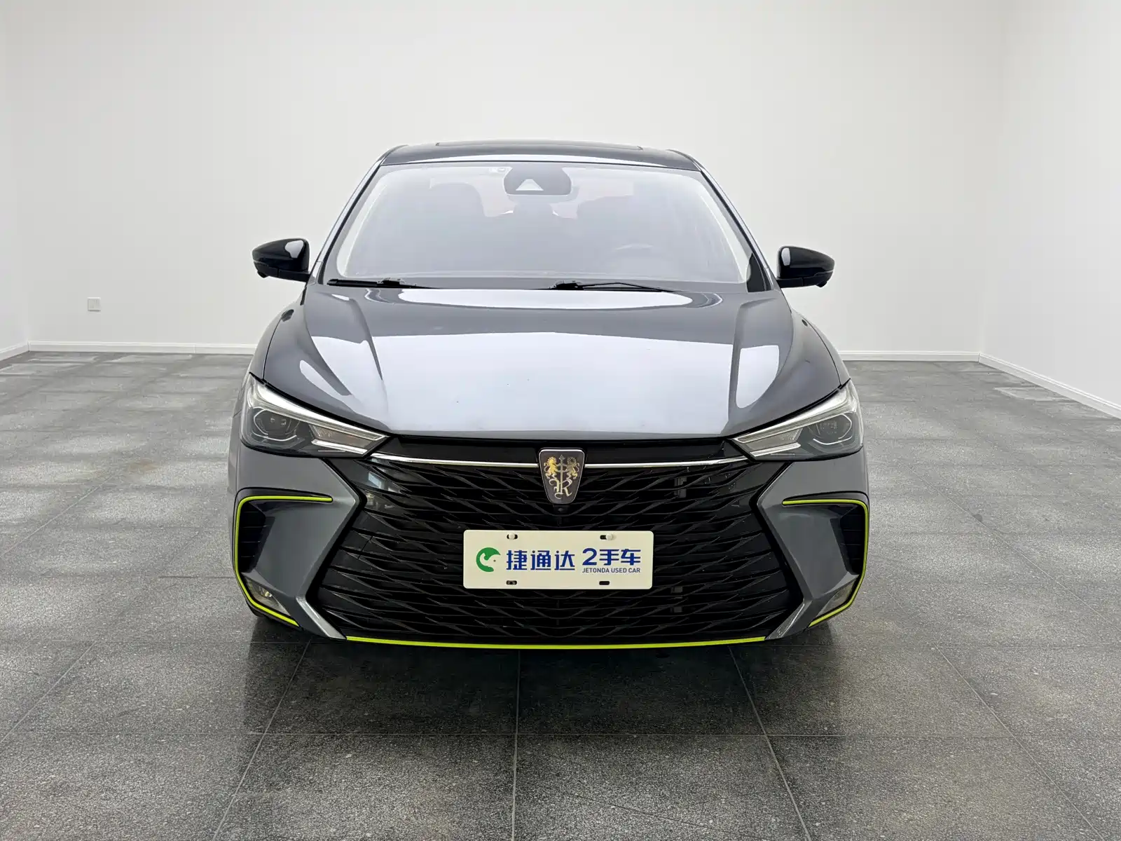 Фото 2 - Roewe i5