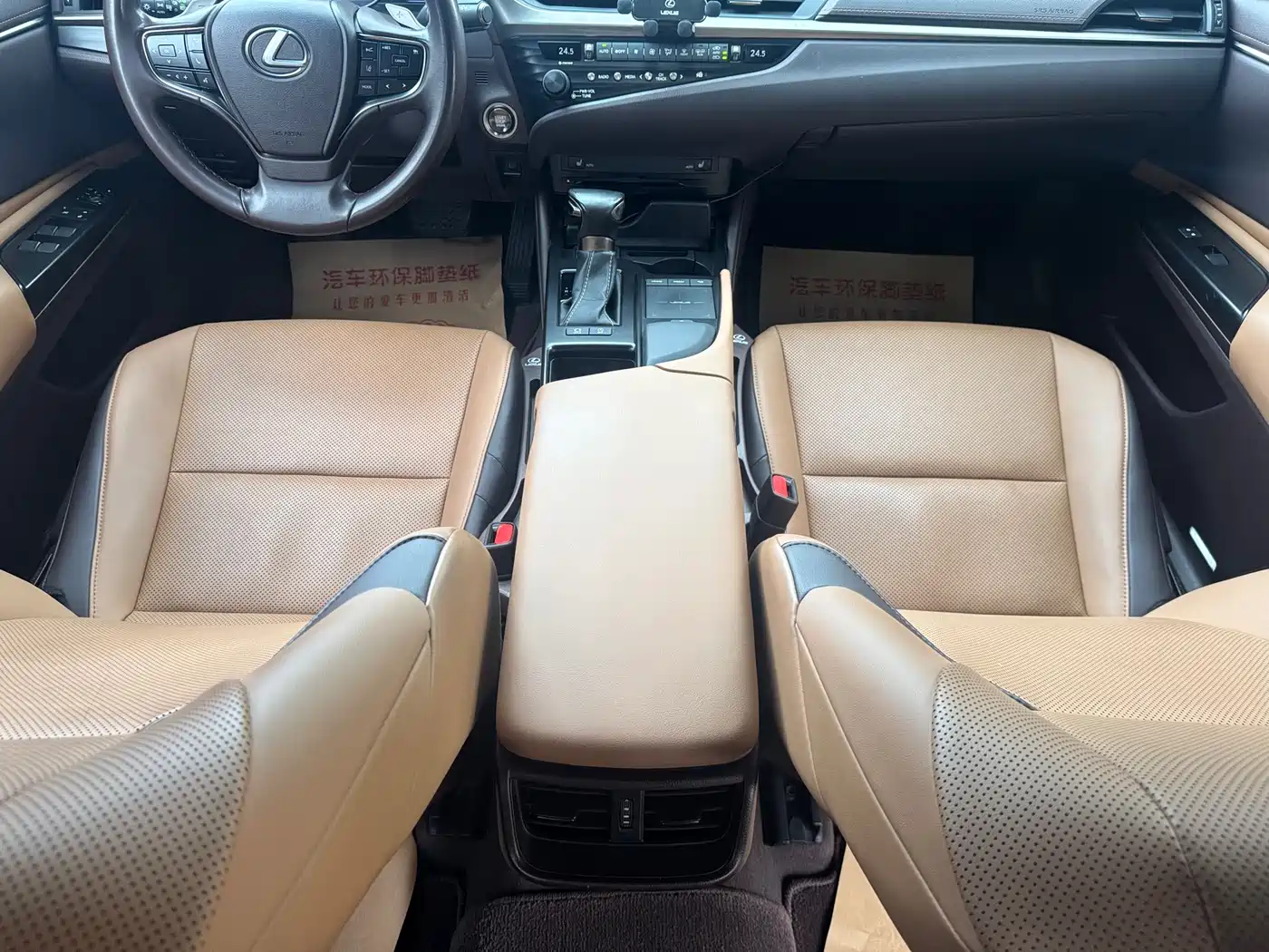 Lexus ES 2020 200 Excellence фото 13