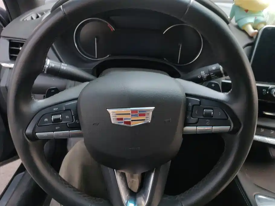 CADILLAC CT4