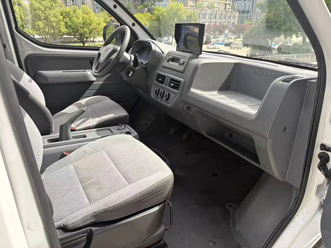 Wuling Motors Wuling Yangguang 2024 2024 230km Utility Enclosed 60kW