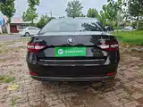 Photo 6 - Škoda Superb