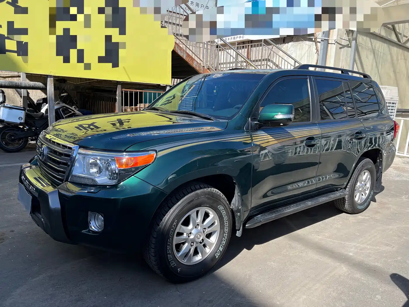 Toyota Land Cruiser 2012 4.0L Automatic VX фото 3