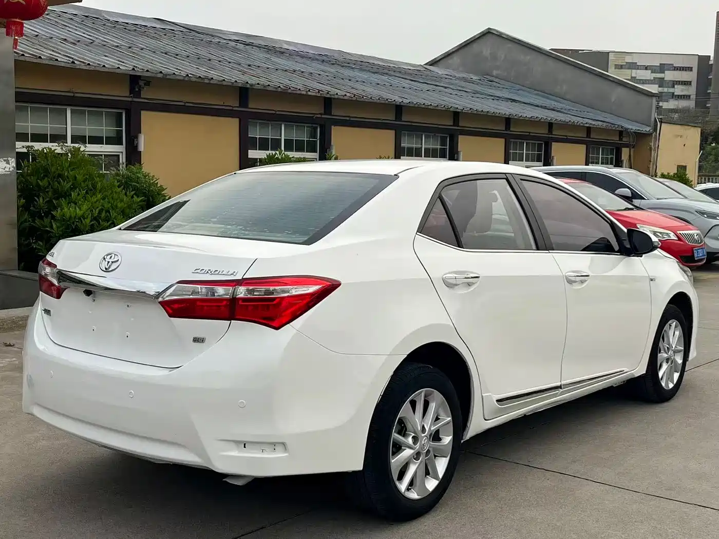 Toyota Corolla 2014 1.6L Manual GL-i Leather Edition фото 10